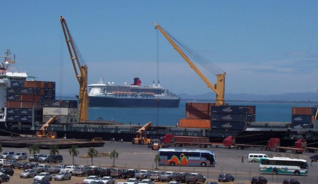Exportadores urgen que renegociación de tarifas de APM Terminals y modernización de Puerto Caldera sean prioridad en 2023