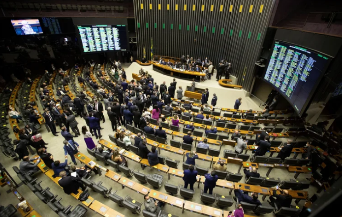 El Senado de Brasil aprobó el plan social de Lula da Silva