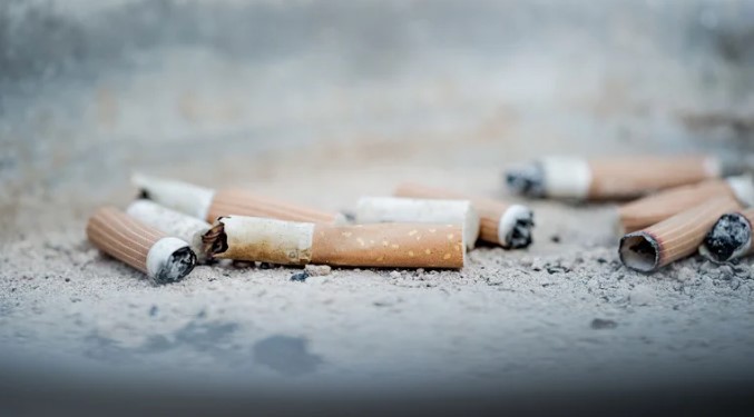 Nueva Zelanda aprobó su inusual estrategia contra el tabaco: la edad mínima irá subiendo cada año