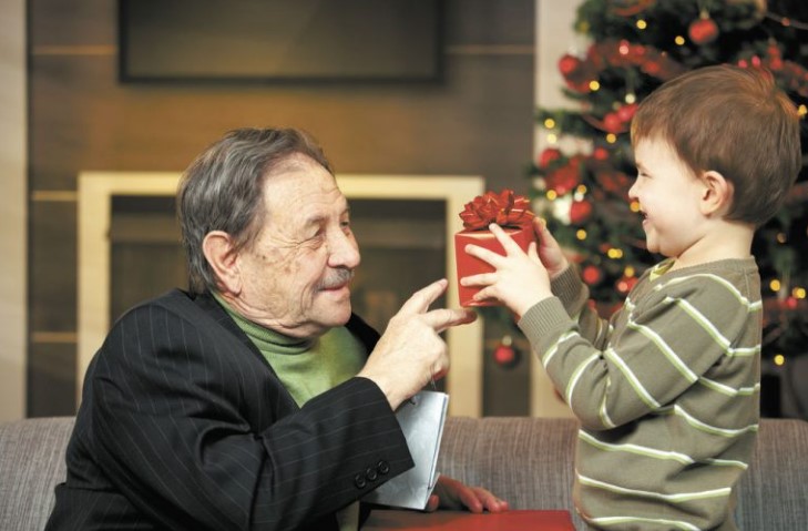 CCSS hace llamado a no descuidar a adultos mayores durante festividades navideñas