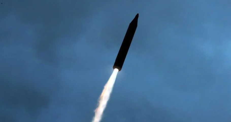 Corea del Norte disparó dos nuevos misiles balísticos al Mar de Japón