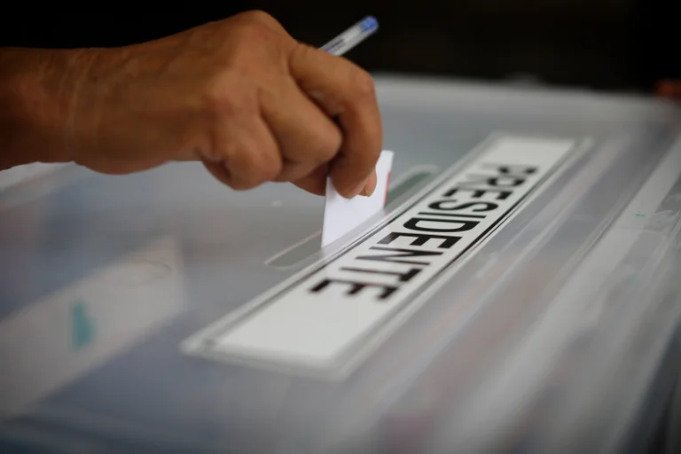 El Congreso de Chile aprobó la restitución del voto obligatorio