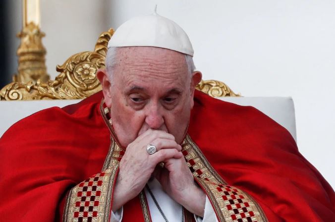 Durante el funeral, el papa Francisco destacó la sabiduría, la delicadeza y la entrega de Benedicto XVI