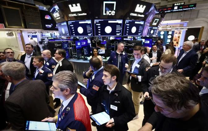 Wall Street cerró con fuertes pérdidas en el comienzo de una semana clave para la economía de Estados Unidos