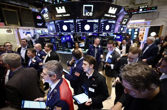 Wall Street cerró con ganancias y coronó una semana positiva de la mano de la caída en la inflación en Estados Unidos