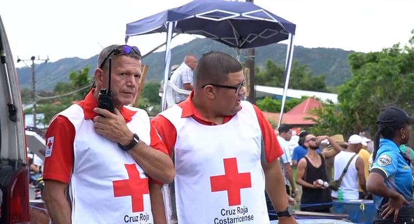 Cruz Roja atendió 273 pacientes durante fiestas de Santa Cruz y completó 15 traslados en condición crítica