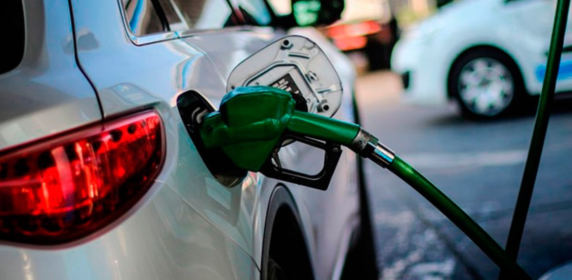 Empresarios del combustible: Caída en precio de gasolina súper por debajo de la regular provocaría aumento en demanda e ‘interrupciones’ en servicio
