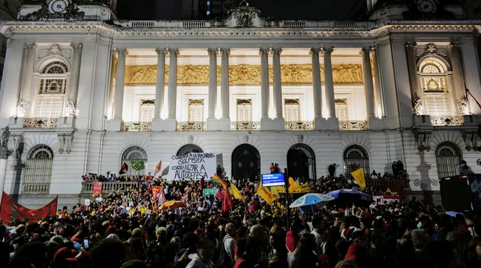 Seguidores de Lula salieron a las calles en defensa de la democracia en Brasil