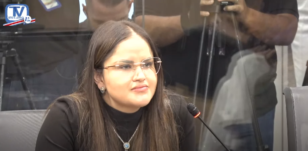 Joselyn Chacón comparece ante diputados por caso de pago a trol “Piero Calandrelli”