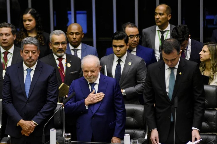 Lula juró como presidente de Brasil: “Mi objetivo es rescatar de la pobreza a 33 millones de personas”