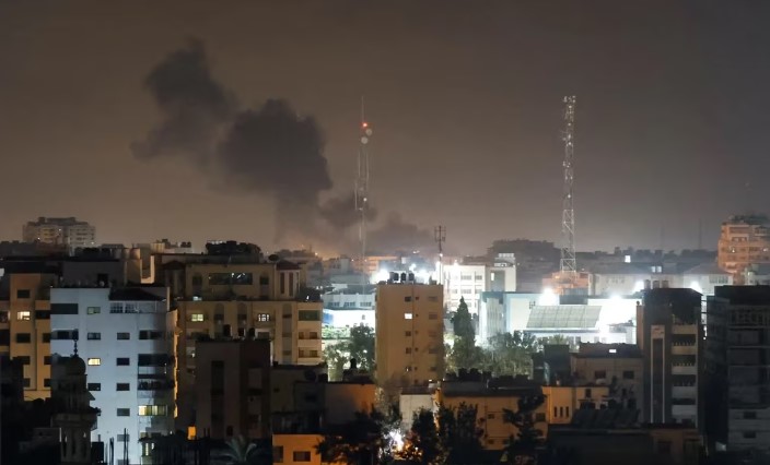 Israel bombardeó bases de Hamas en la Franja de Gaza tras el lanzamiento de cohetes desde el enclave
