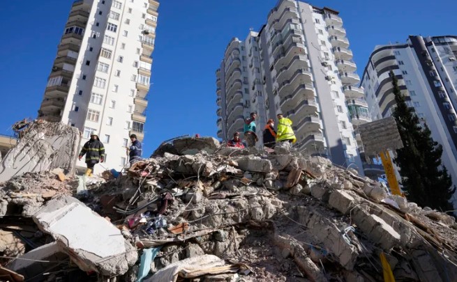 La ONU estima que la cifra de muertos en Turquía y Siria se duplicará y superará los 50 mil: “Es el terremoto más desastroso en cien años”