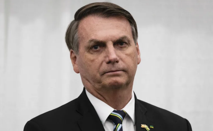 Bolsonaro aseguró desde EEUU que permanecerá activo en la política de Brasil pese a las investigaciones en su contra