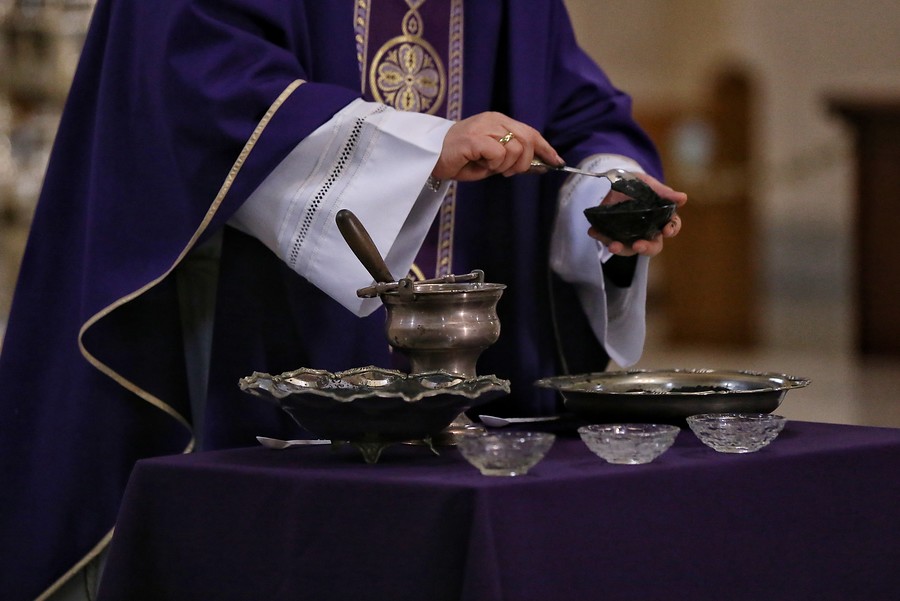 Iglesia Católica pide a fieles ‘combatir el mal con el bien’ en el marco del Miércoles de Ceniza