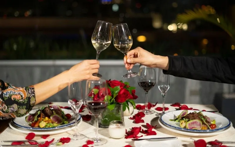 Comerciantes reportan restaurantes con 100% de reservaciones para el Día del Amor y la Amistad