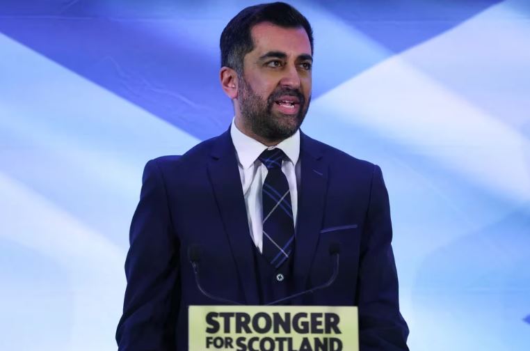Humza Yousaf fue elegido como nuevo primer ministro de Escocia y sucederá a Nicola Sturgeon