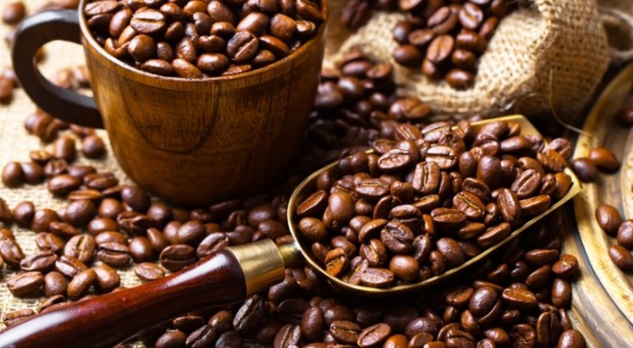 Café en grano, descafeinado y soluble paga 13% de IVA al excluirse de canasta básica tributaria