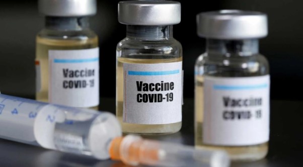 Promedio de vacunación semanal contra Covid-19 casi se duplicó con llegada de dosis bivalentes