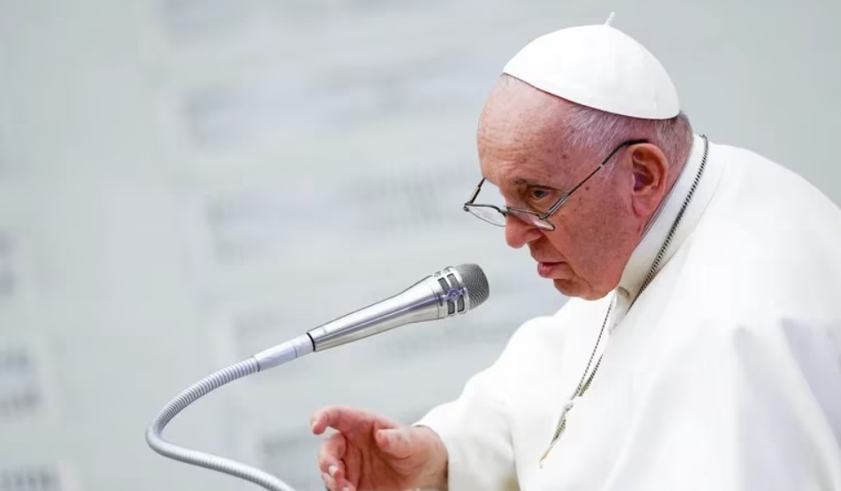 El papa Francisco tiene bronquitis y responde bien al tratamiento con antibióticos