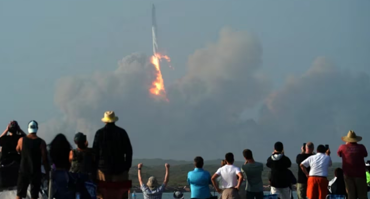 La Administración Federal de Aviación de Estados Unidos investigará la explosión del cohete Starship de SpaceX