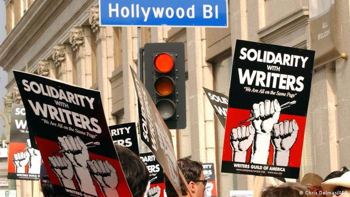 Huelga de guionistas en Estados Unidos afecta producciones de Marvel, Netflix y Apple TV
