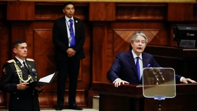 Guillermo Lasso proclamó ante el Congreso de Ecuador su “total, evidente e incuestionable inocencia”