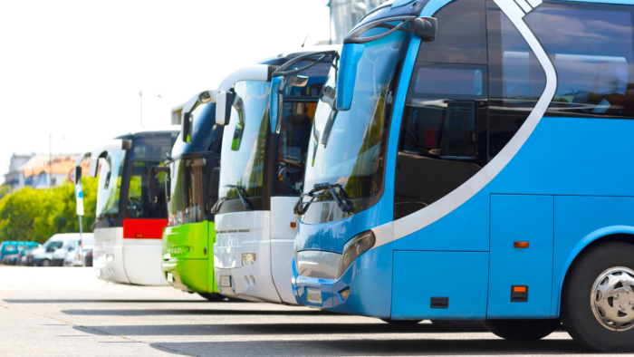 COPROCOM advierte que pocas empresas concentran rutas estratégicas de autobús