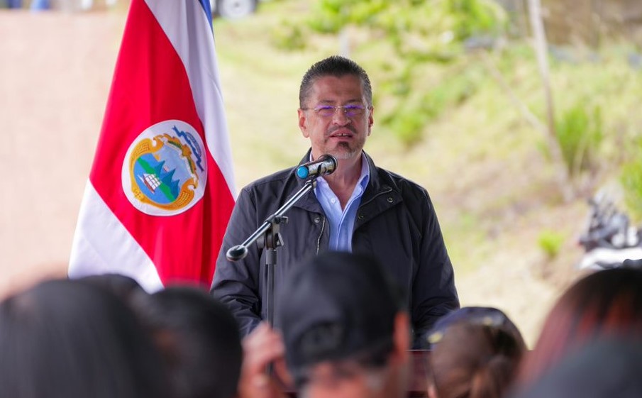 Rodrigo Chaves es el Presidente con más opiniones positivas de los últimos 40 años en Costa Rica: Aprobación mantiene tendencia a la baja