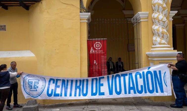 Los guatemaltecos votan en medio de la pobreza, la violencia y la corrupción