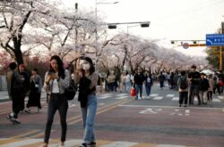 Los surcoreanos serán hasta dos años más jóvenes a partir de hoy
