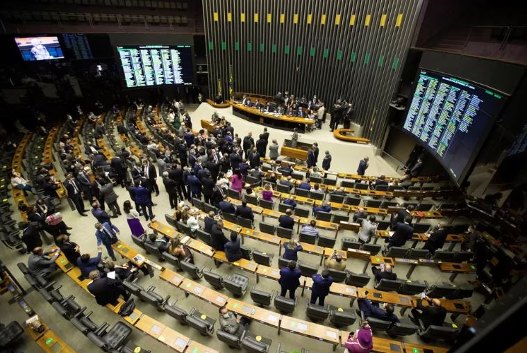 Avanza la reforma tributaria de Lula en la Cámara de Diputados de Brasil: fue aprobada en primera instancia