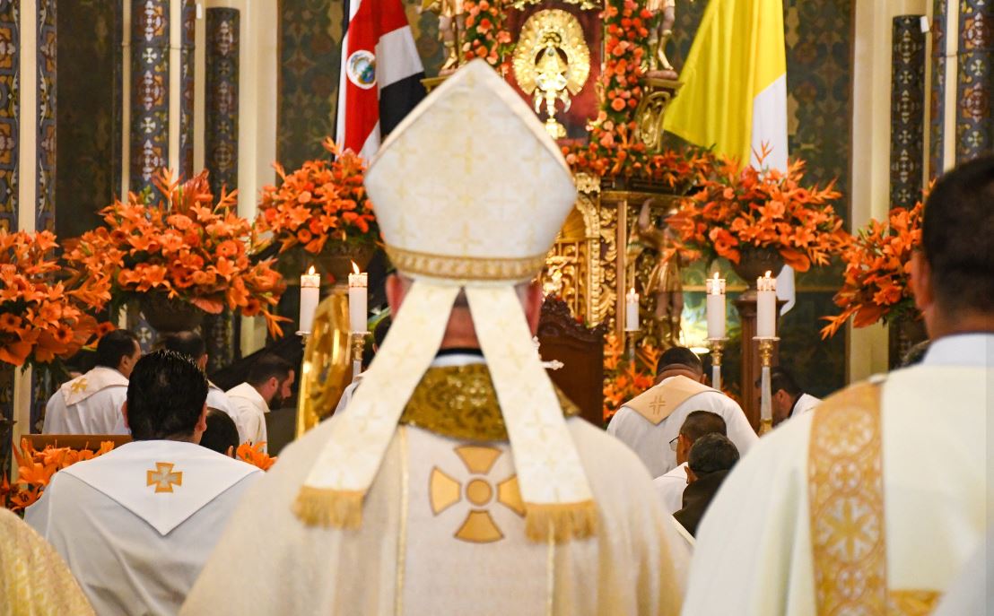 Basílica de los Ángeles reportó afluencia ‘nutrida y eucaristías abarrotadas’ durante fin de semana largo