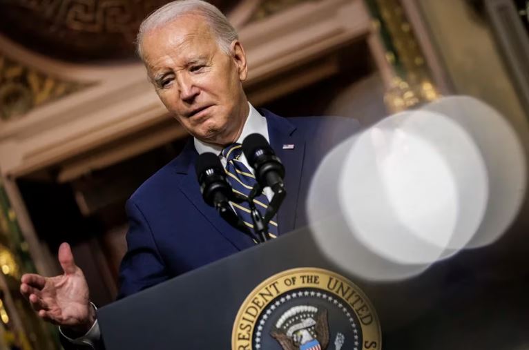 Un juez de Estados Unidos bloqueó las restricciones de la nueva política de asilo de Joe Biden