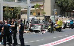 Un terrorista atropelló y atacó con cuchillo a un grupo de personas en Tel Aviv: al menos siete heridos