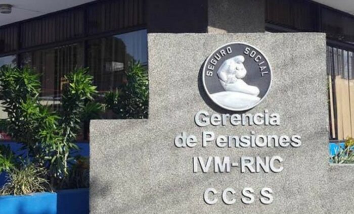 Defensoría expresa preocupación por casi 30 mil personas en pobreza que esperan pensión del Régimen No Contributivo