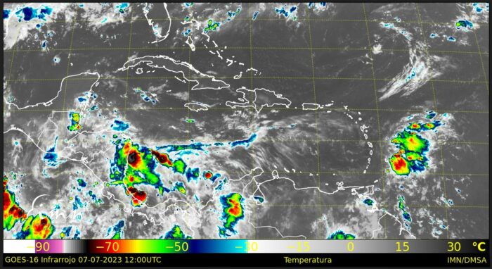 Onda Tropical No. 17 se debilitó y provocará lluvias en partes costeras del Pacífico Central y Sur del país