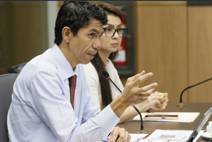 Jerarca del MOPT afirma que Costa Rica tardaría 10 años en lograr una red vial ‘aceptable’