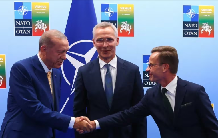 Turquía dio el visto bueno para que Suecia se incorpore a la OTAN