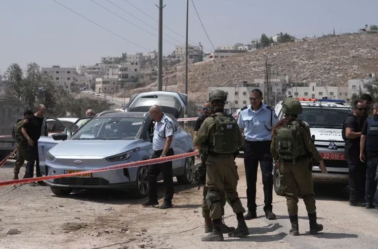 Nuevo ataque terrorista desde un auto en Israel: murió una mujer y un hombre resultó gravemente herido
