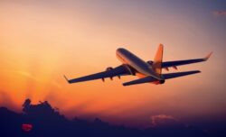 ¿Piensa viajar en los próximos meses? Precio de boletos aéreos está 38% más barato que hace un año