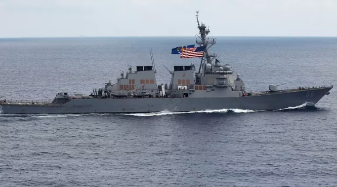 China y Rusia enviaron una patrulla naval cerca de Alaska y Estados Unidos respondió con el despliegue de buques de guerra