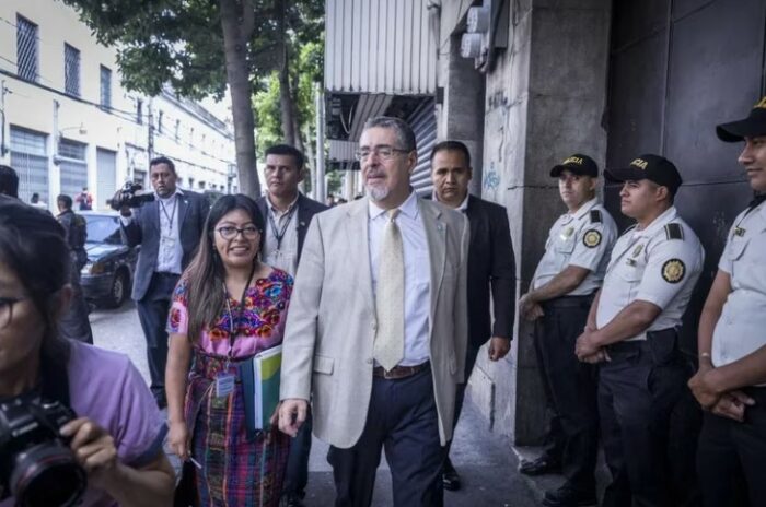 Crisis política en Guatemala: la OEA criticó un nuevo ataque contra el partido del presidente electo Bernardo Arévalo