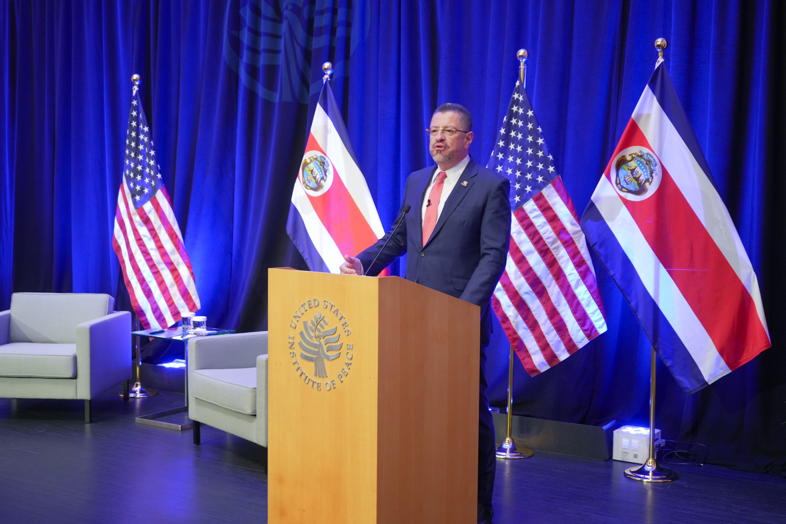 Presidente Chaves visitaría nuevamente Estados Unidos en noviembre tras reunión con Joe Biden