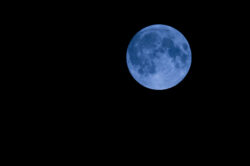 Planetario de la UCR confirmó que habrá que esperar 14 años para volver a ver una ‘Súper Luna Azul’
