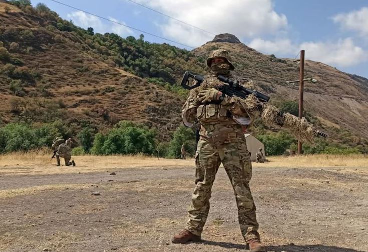 Azerbaiyán lanzó un ataque contra grupos separatistas en Nagorno-Karabaj, la zona en disputa con Armenia