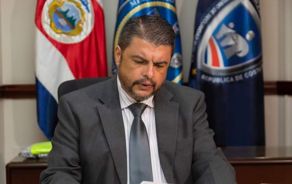 Ministro propone careo con corresponsal de medio mexicano que expuso supuestas negociaciones del Gobierno con carteles narco