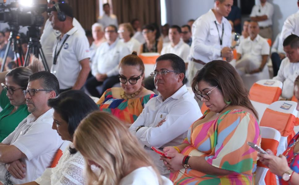 Diputados de Puntarenas reclaman al Gobierno por inseguridad y desempleo: Oficialismo defiende acciones en la zona