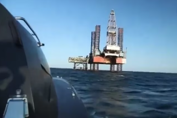 Ucrania anunció la recuperación de una plataforma de petróleo y gas en el Mar Negro que Rusia controlaba desde 2015