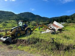 Municipalidad de La Unión realizó primera demolición de construcciones ilegales en zona protegida