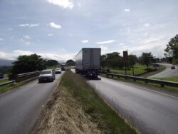 MOPT colocará puente frente al Aeropuerto Juan Santamaría para mejorar fluidez hacia San José